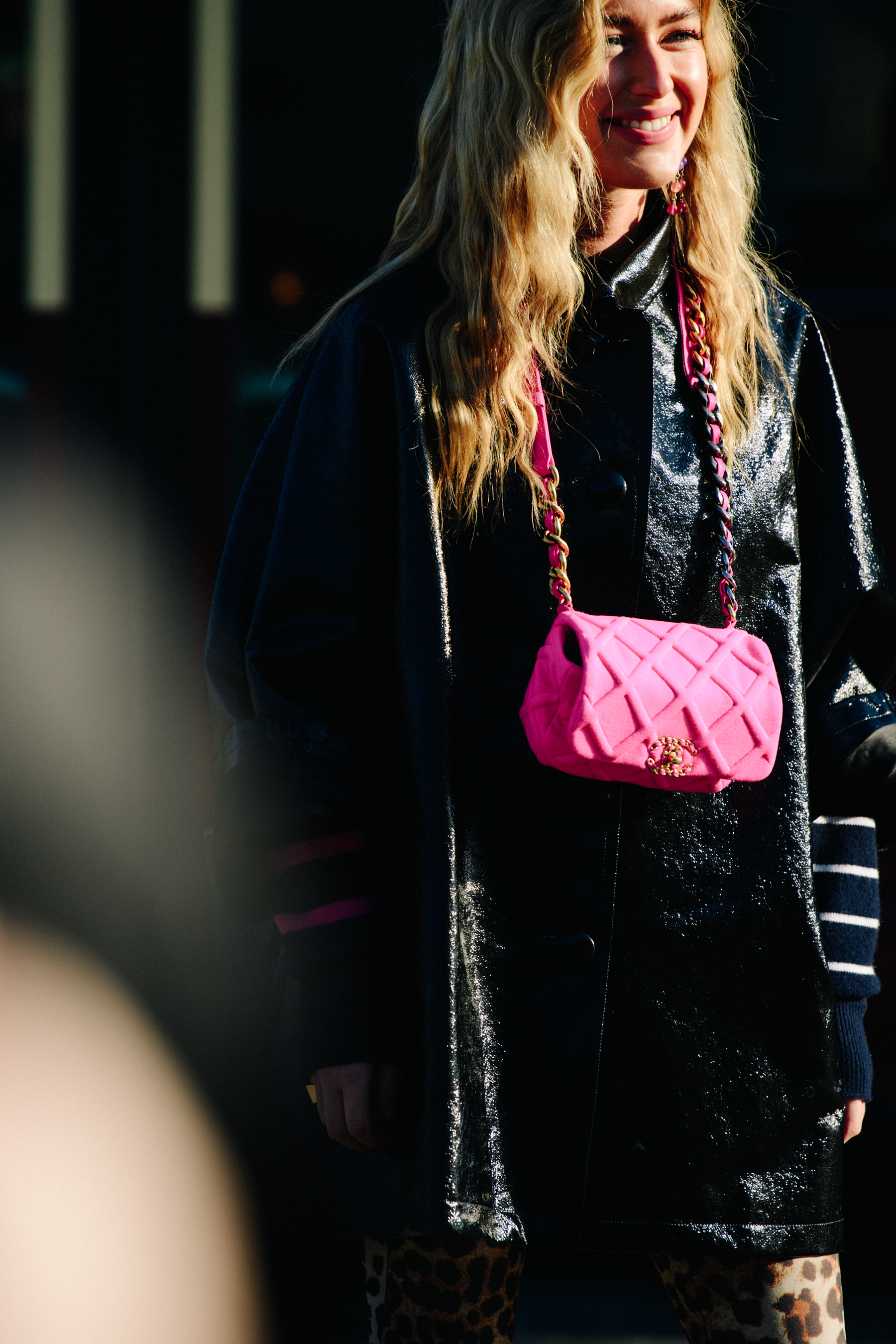 Danish blogger carrying pink bag
