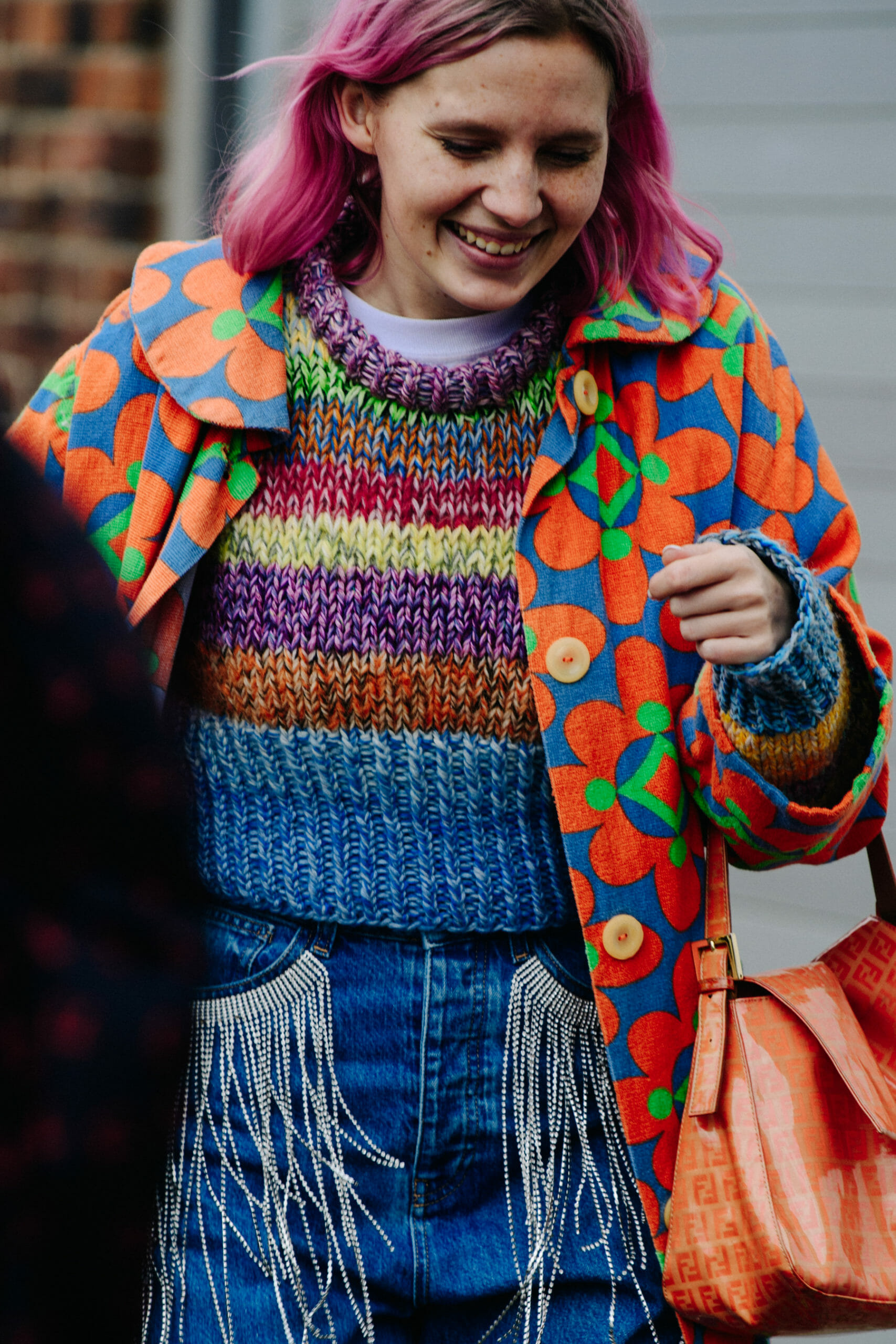 Blogger wearing colourful outfit