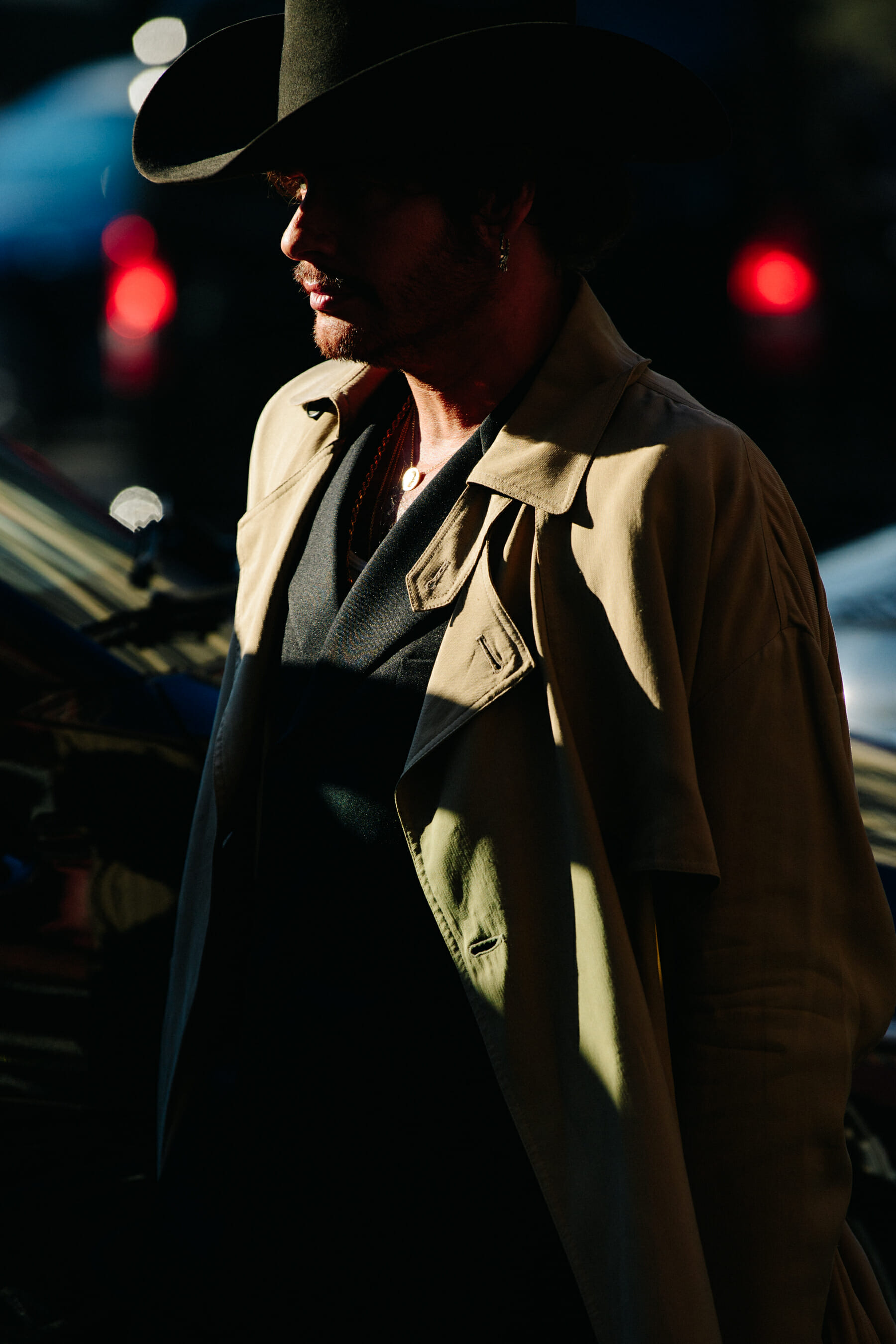 Man wearing cowboy hat