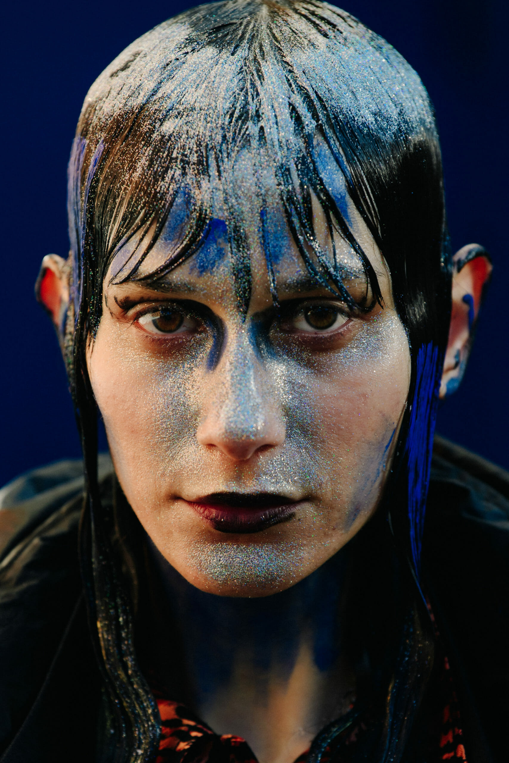 Model with glitter in hair
