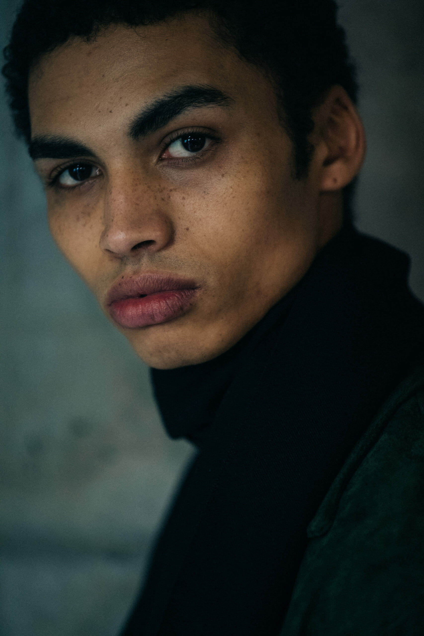 Model wearing Bode scarf