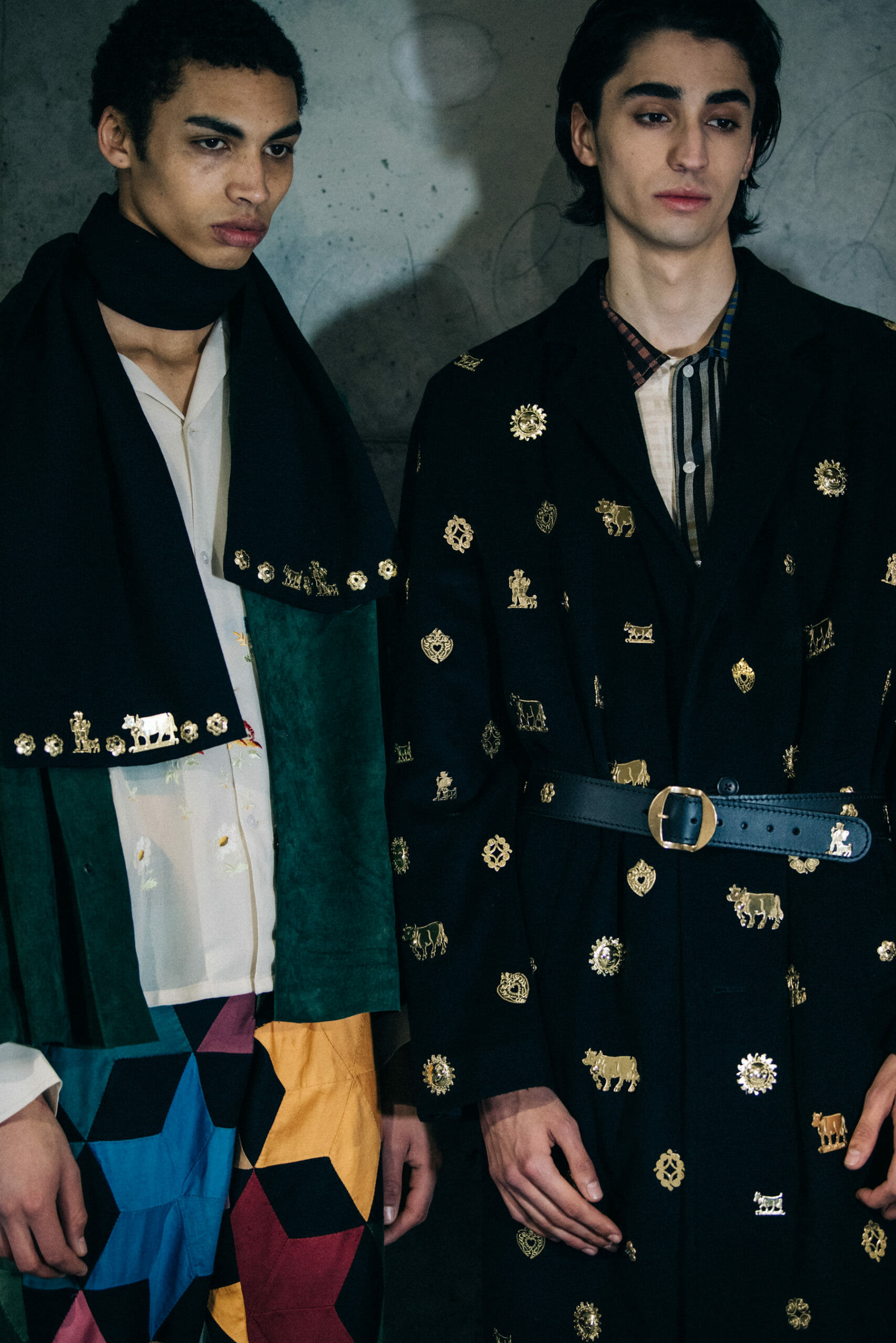 Model wearing pattern at Bode
