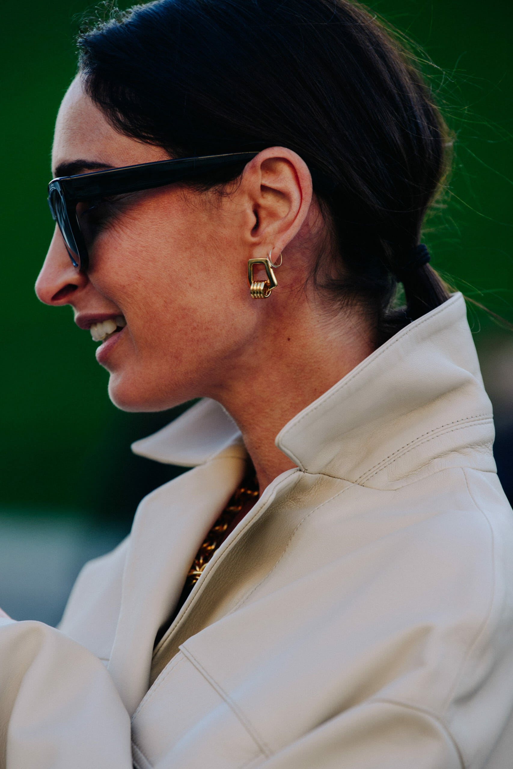 Woman wearing light jacket