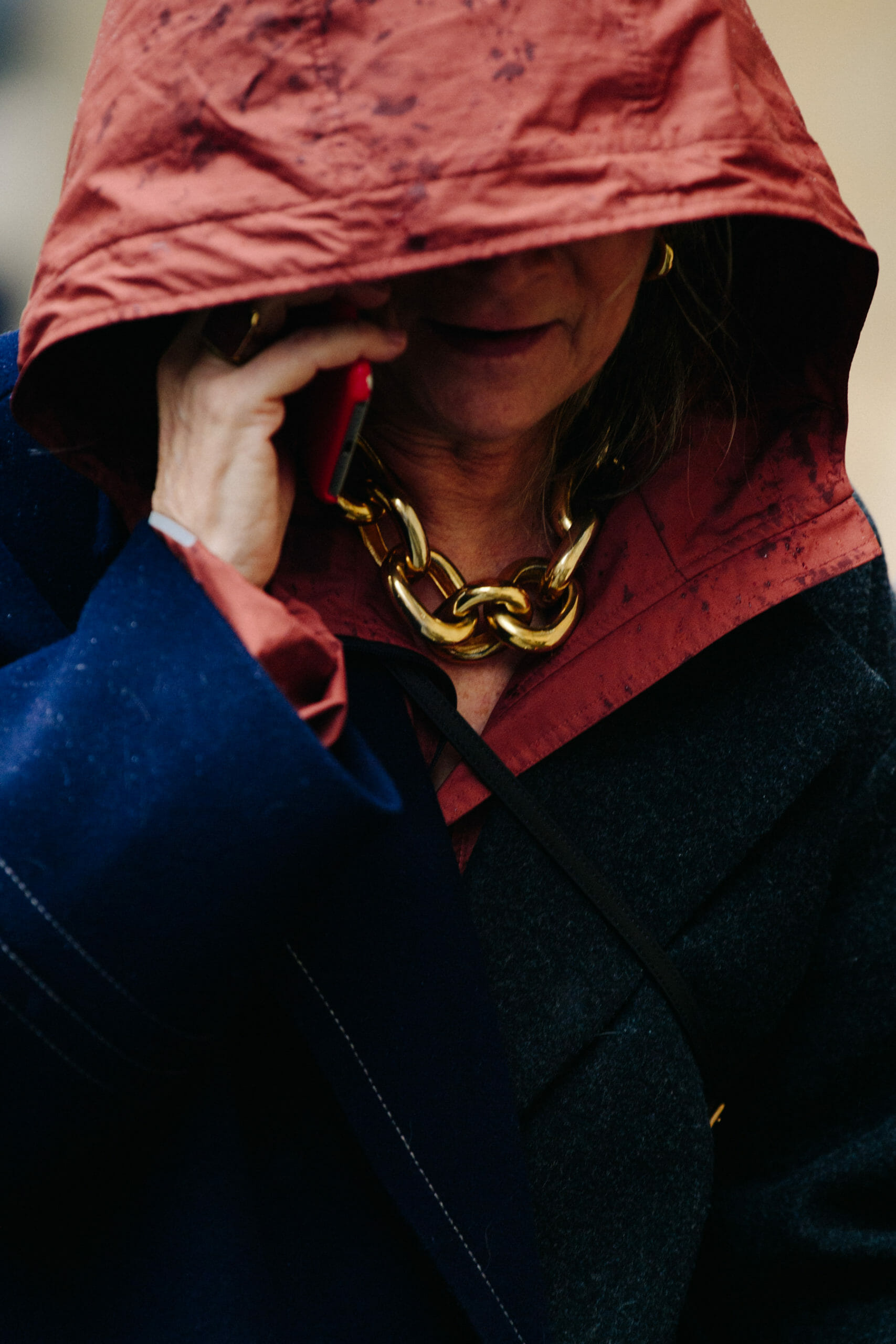 Woman wearing gold chain