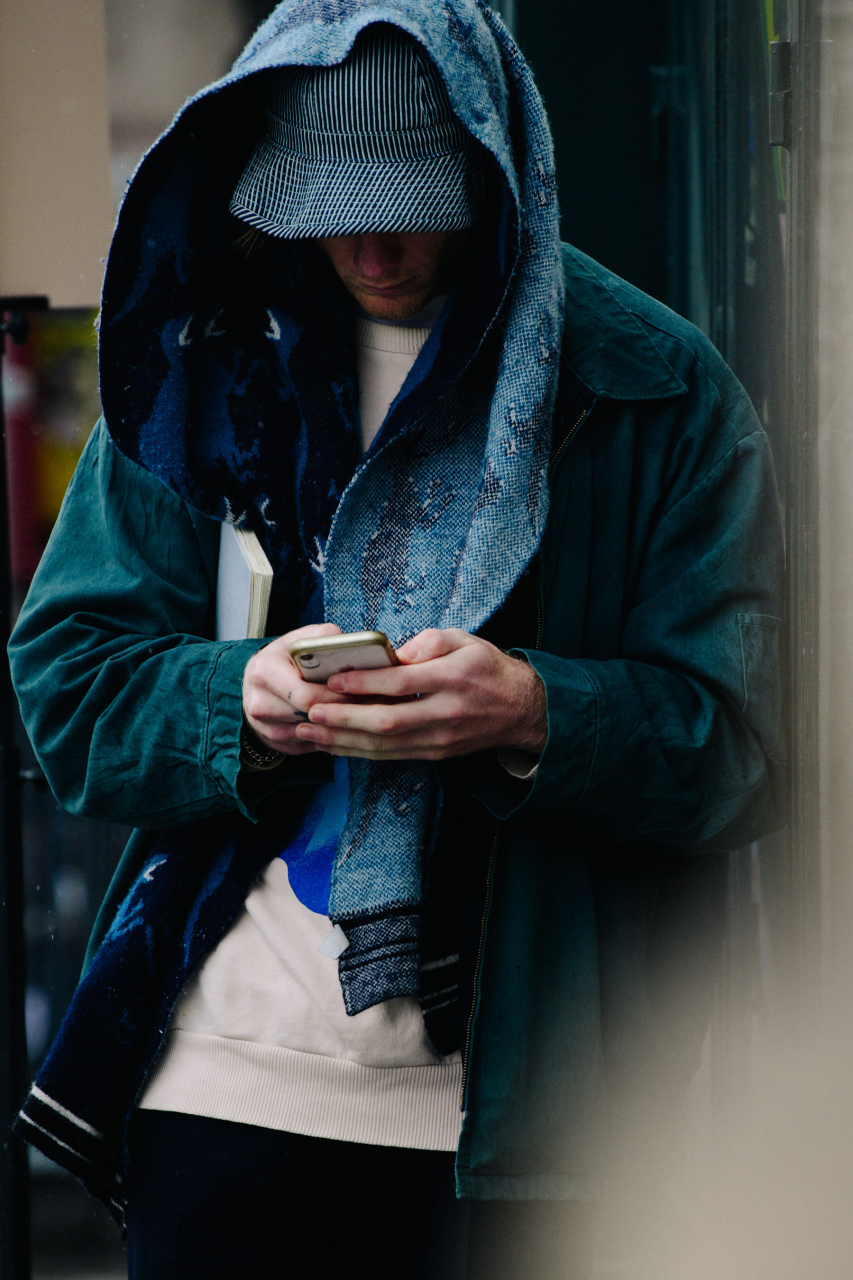 Man wearing bucket hat