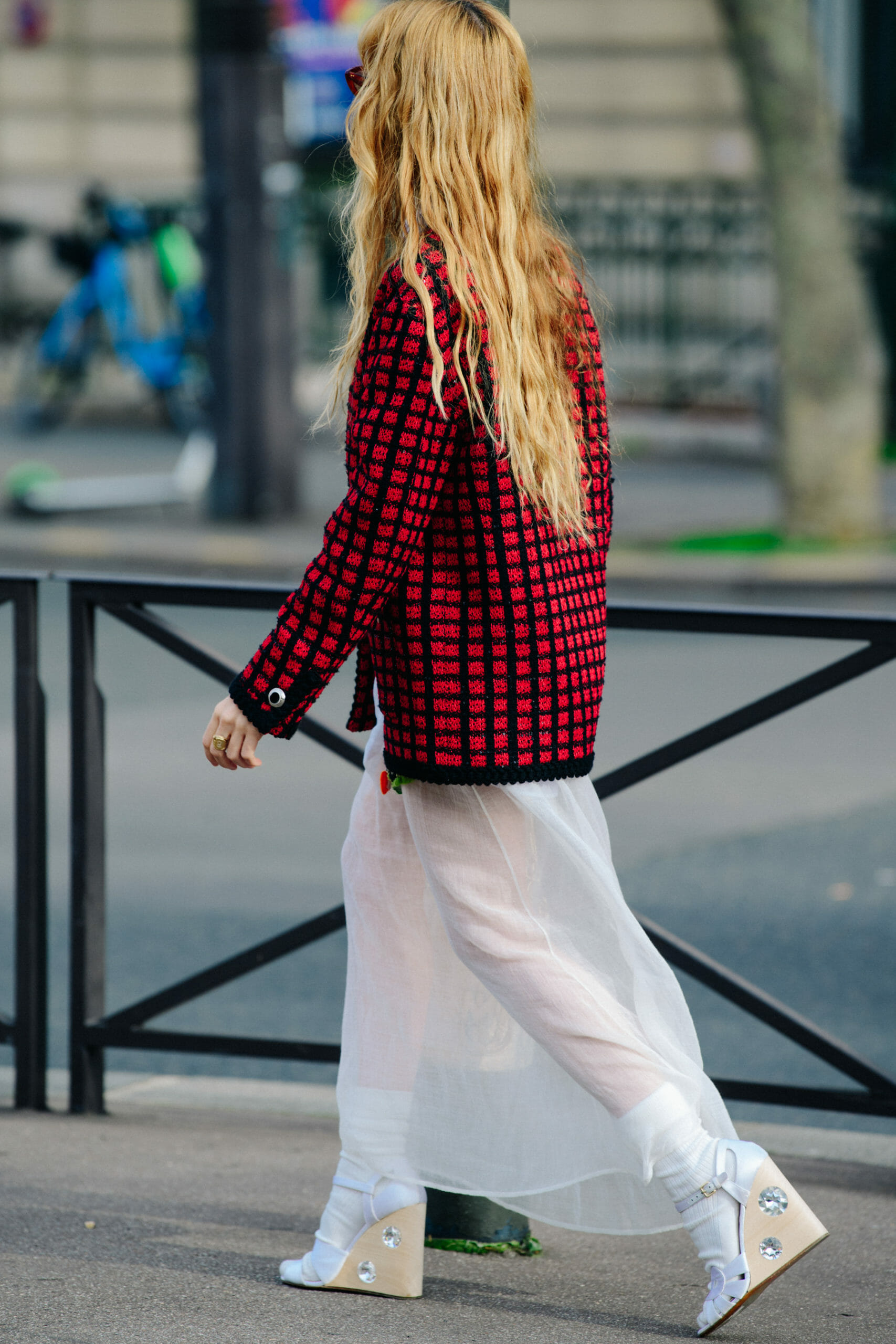 Woman wearing white pants