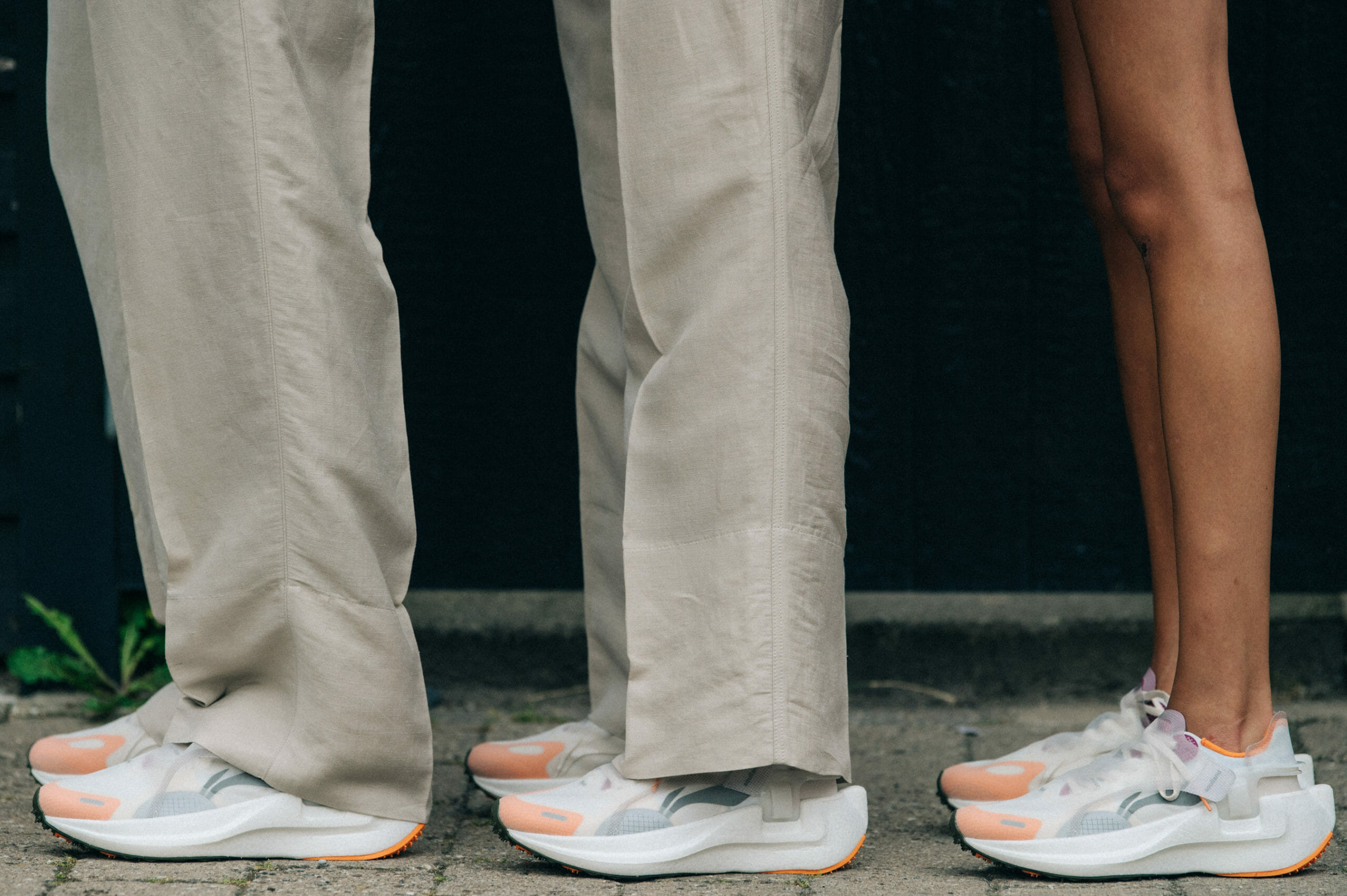 Model wearing Li-Ning sneakers