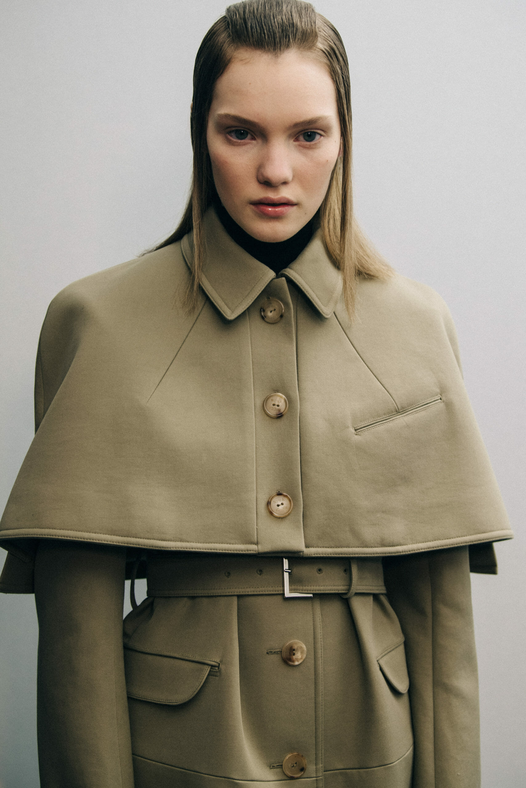 Model wearing tan at Nina Ricci