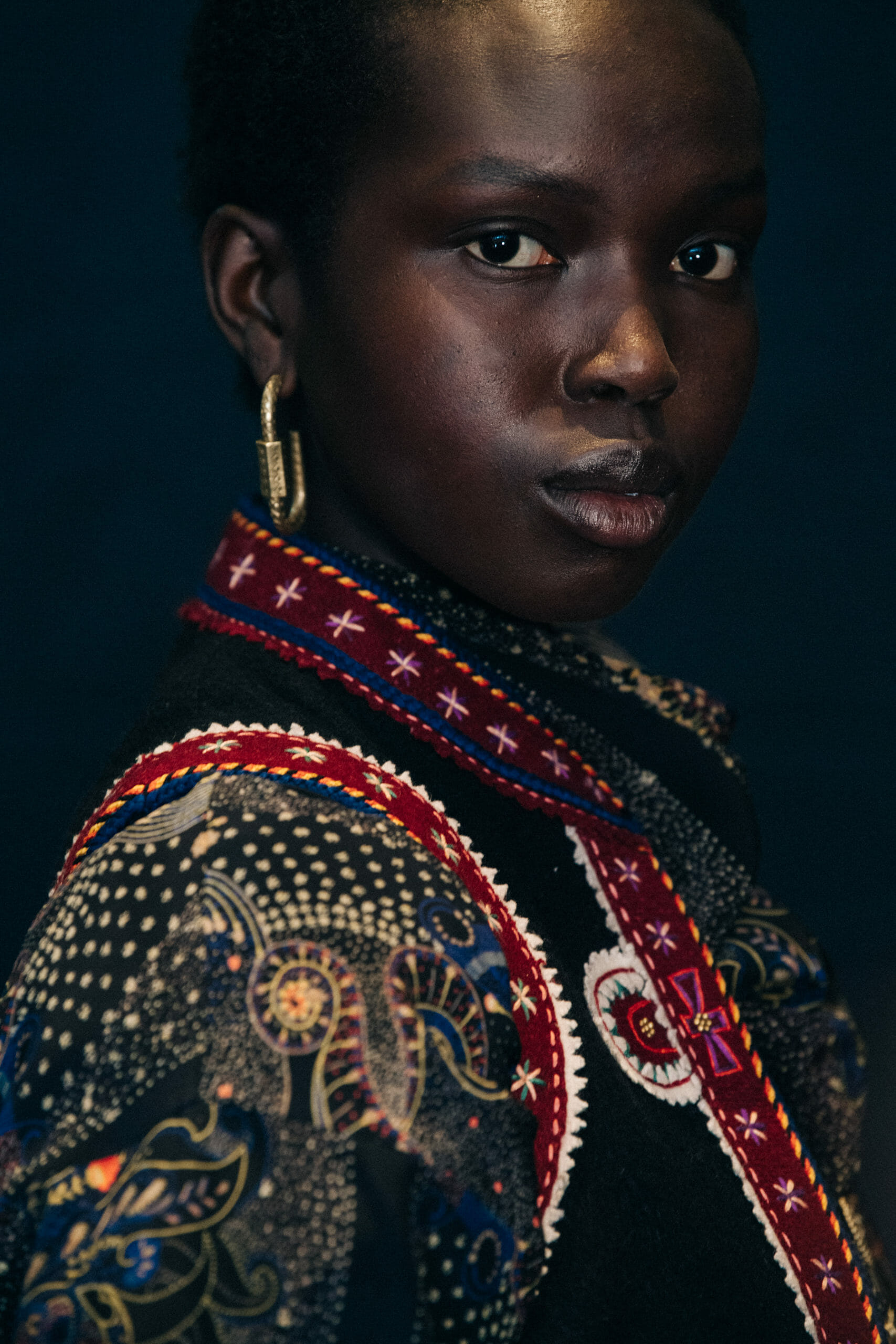 Model wearing dark pattern at Etro