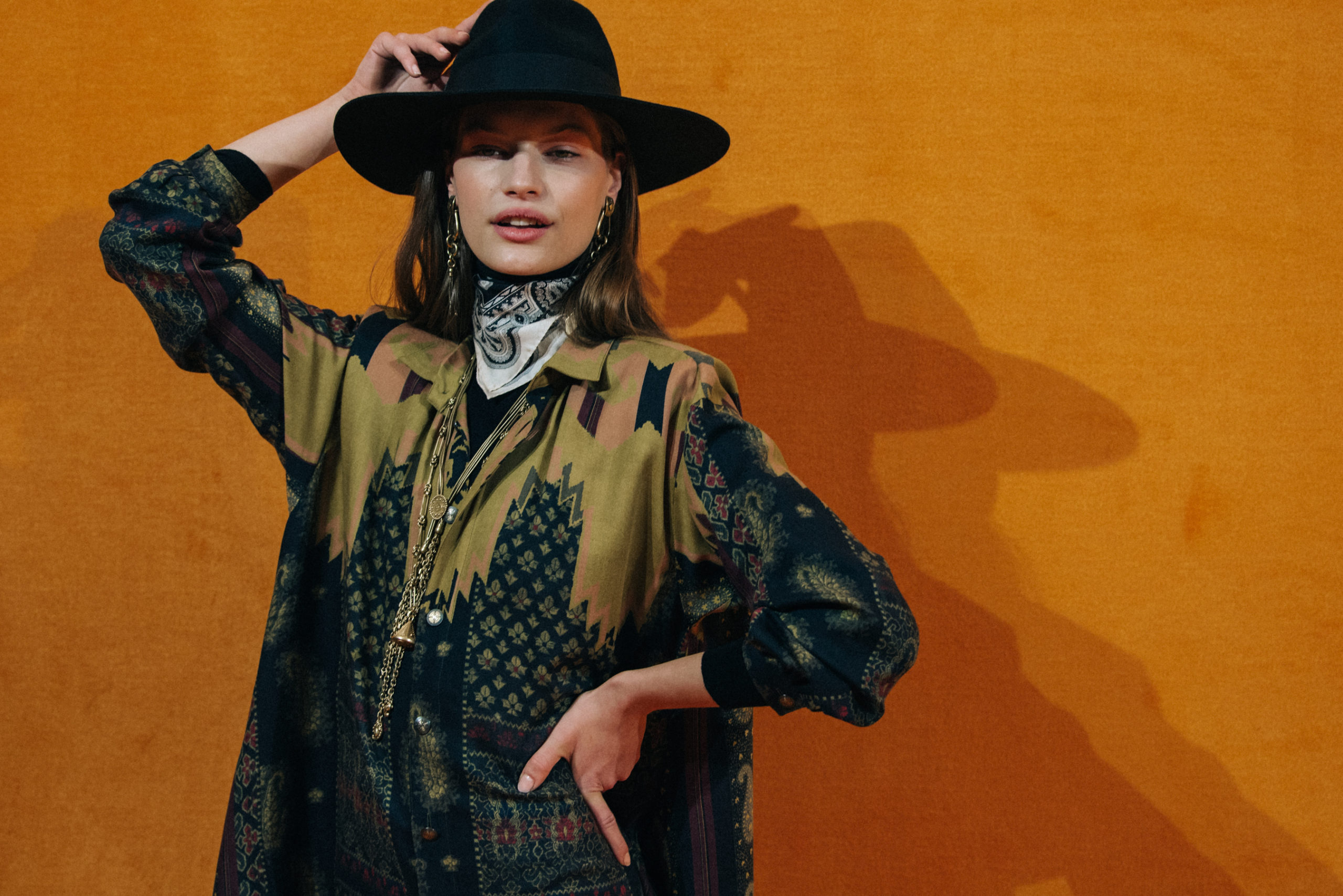 Model wearing dark pattern at Etro