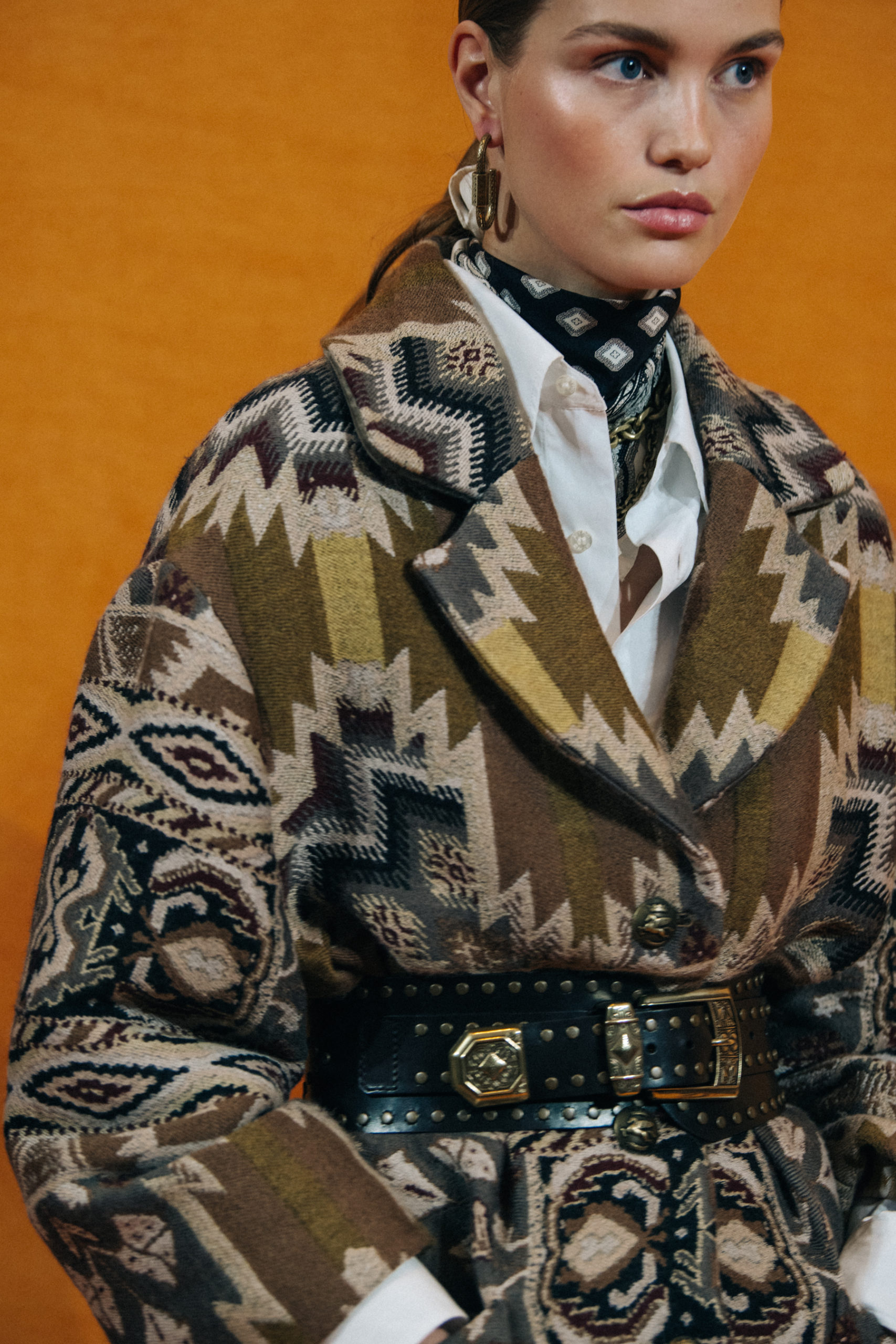 Model wearing brown at Etro