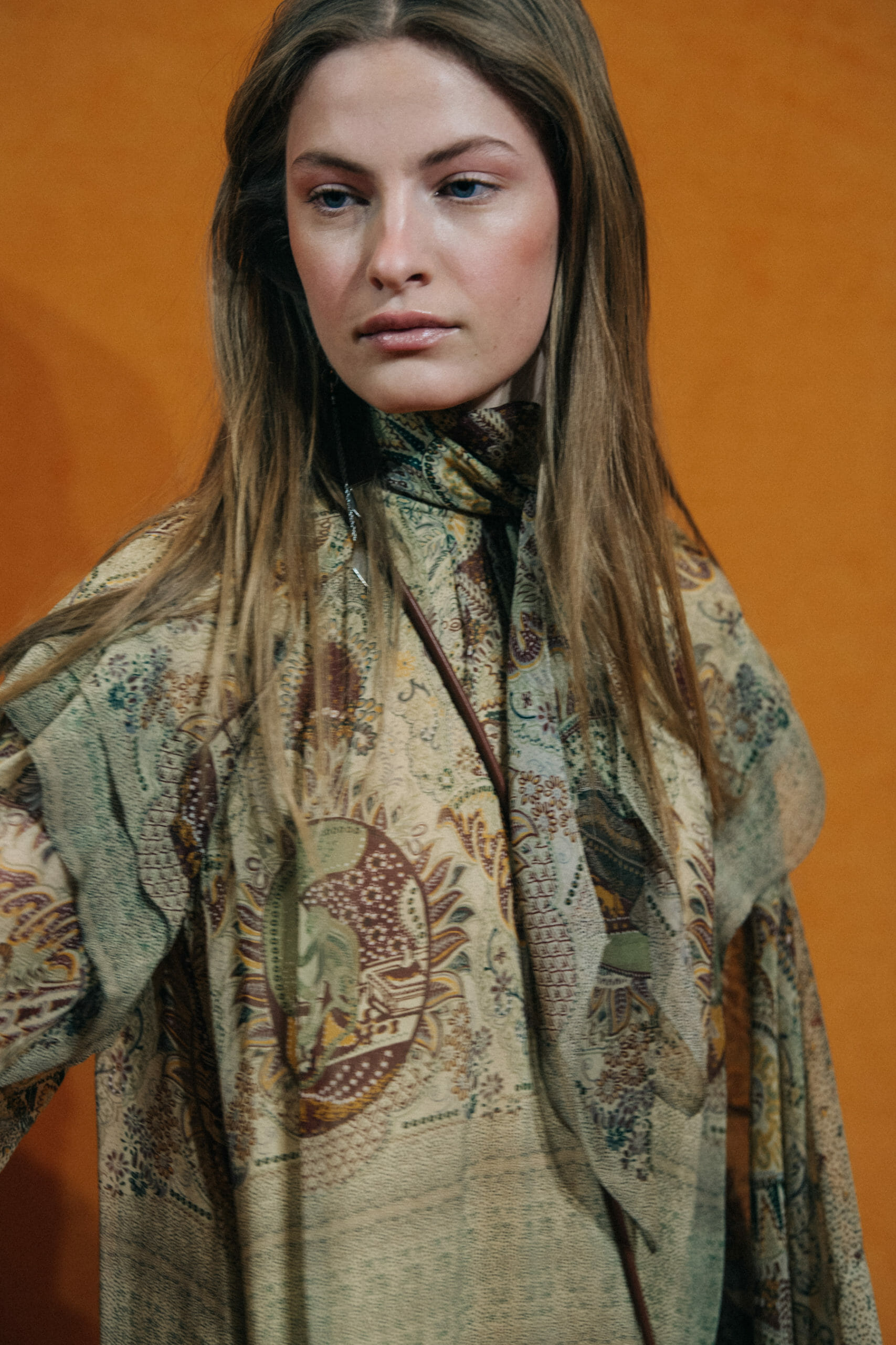 Model wearing brown at Etro