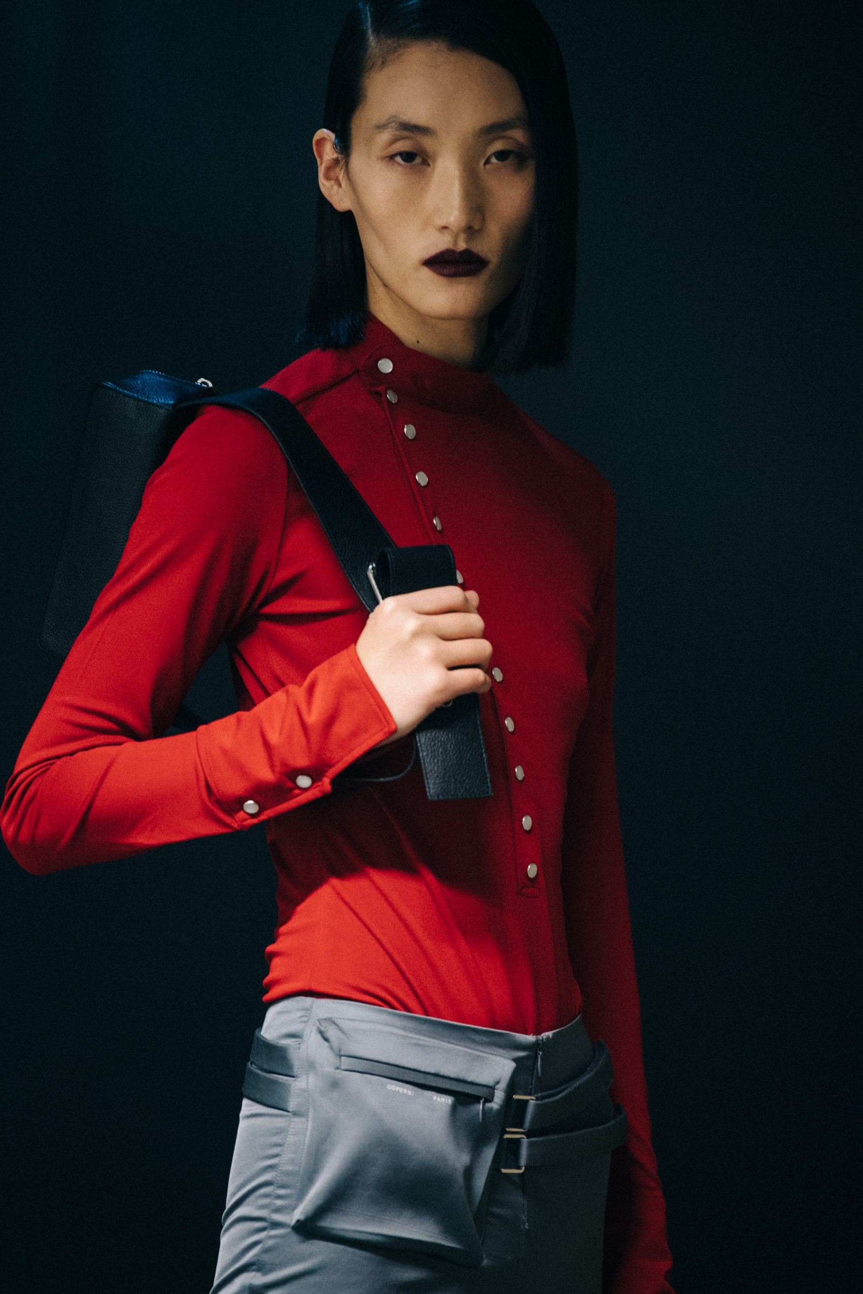 Model carrying Coperni bag