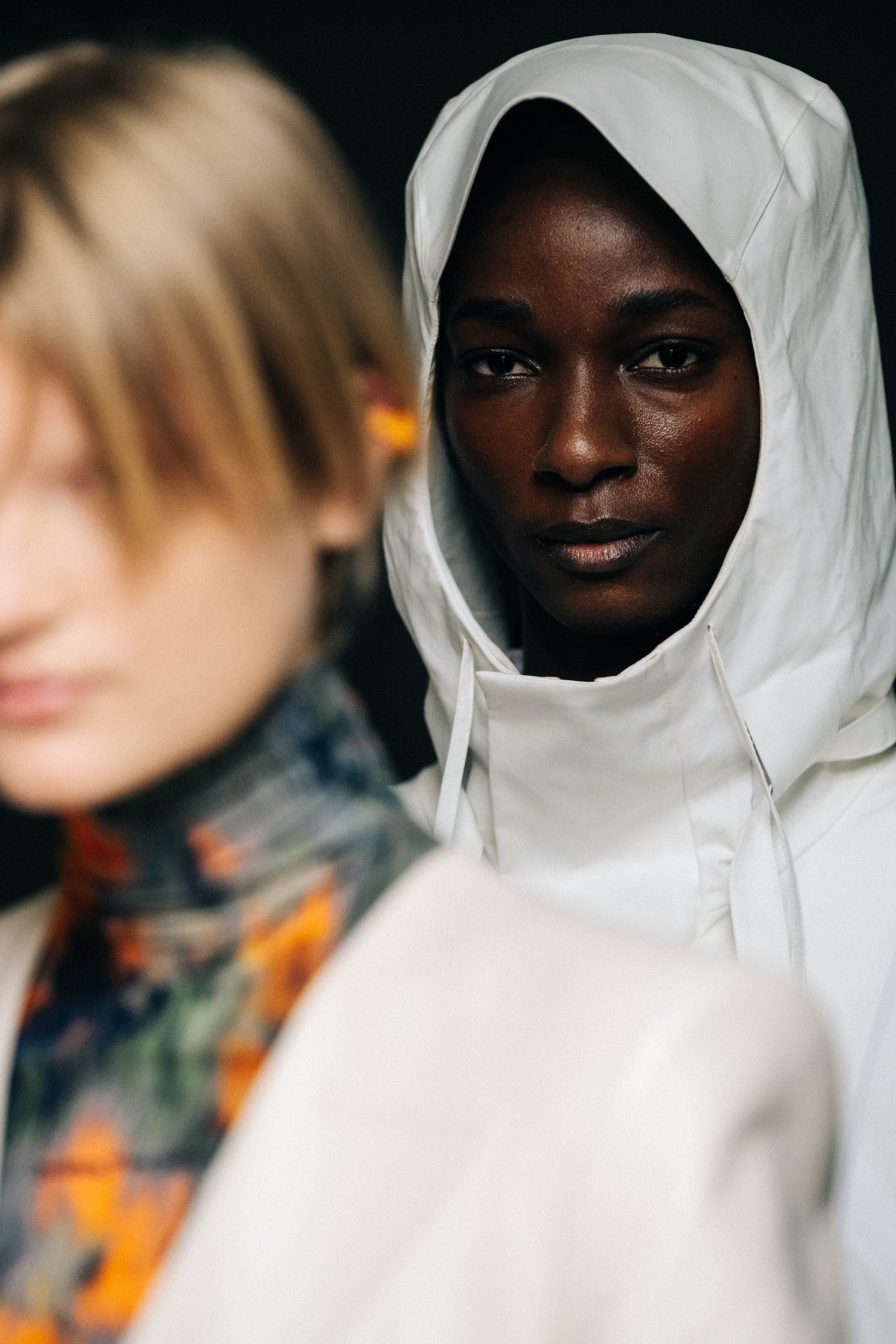 backstage-at-off-white-fall-winter-2021-2022-adam-katz-sinding