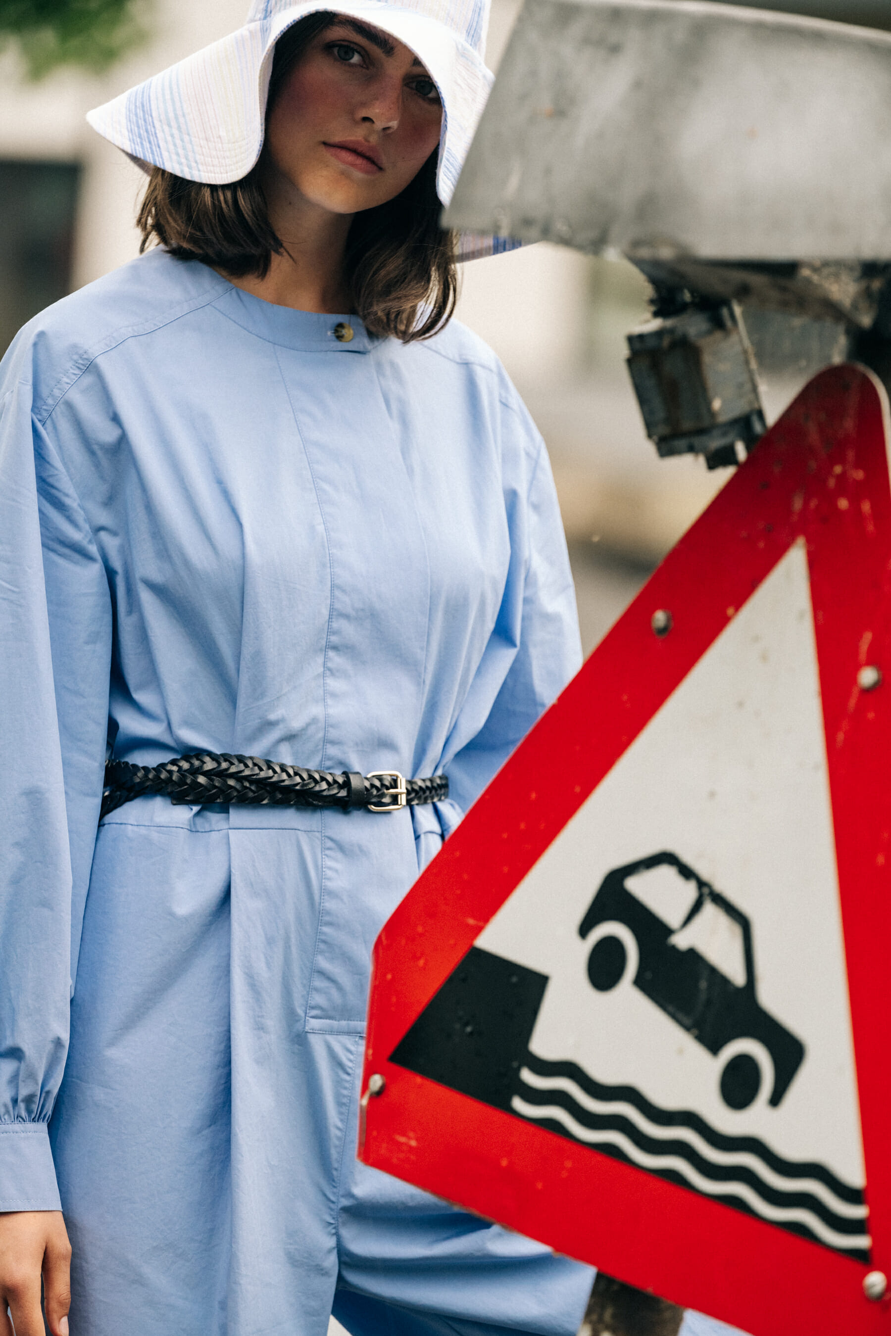 Model wearing blue