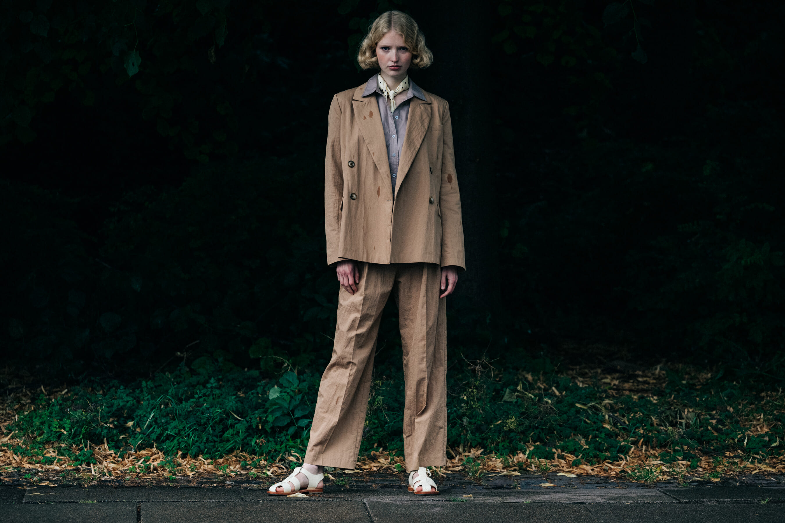 model tan suit