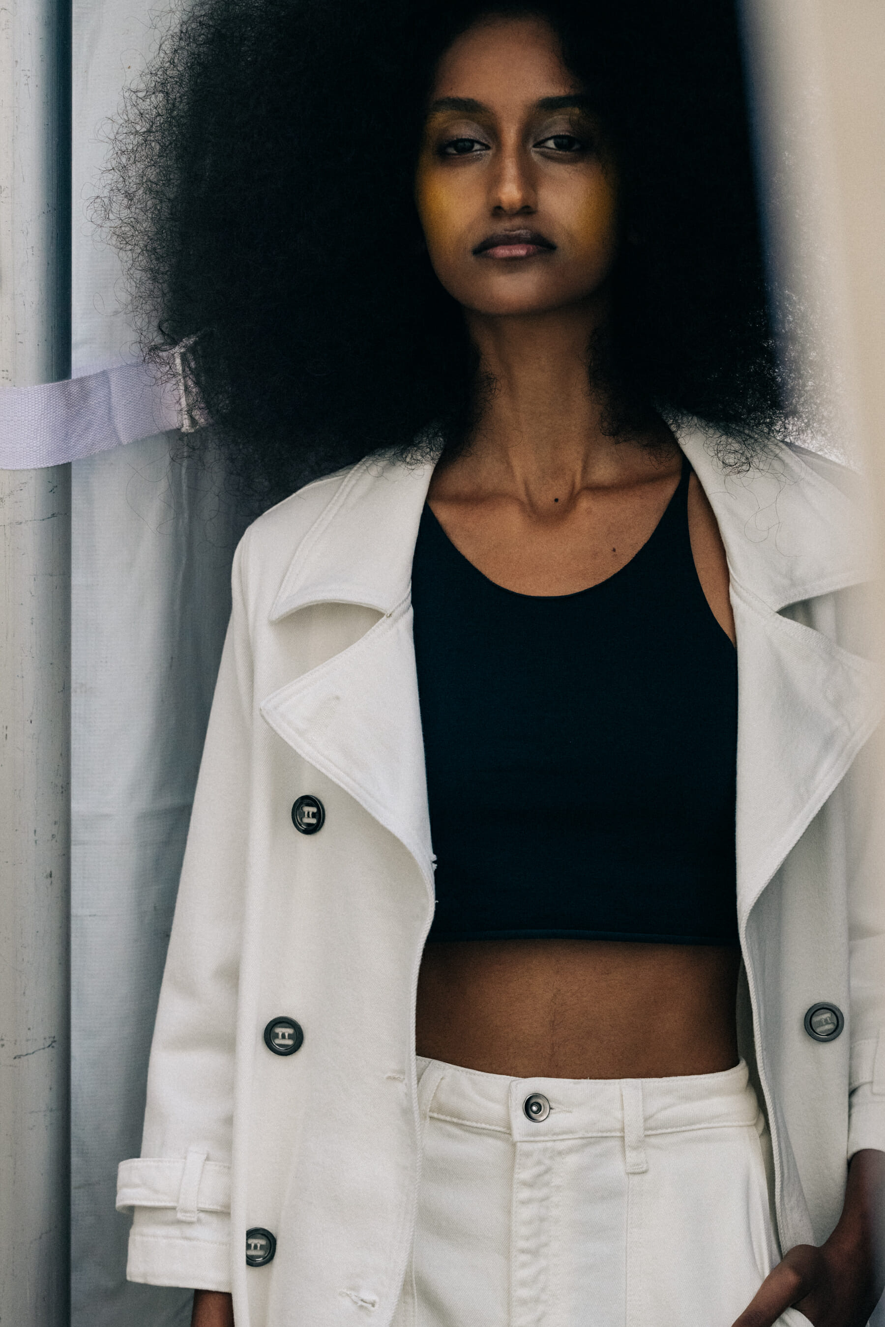 Model backstage